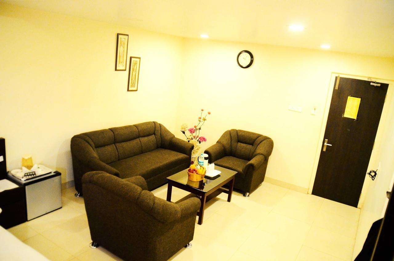 Hotel Mohini Royal Jharsuguda Exterior foto